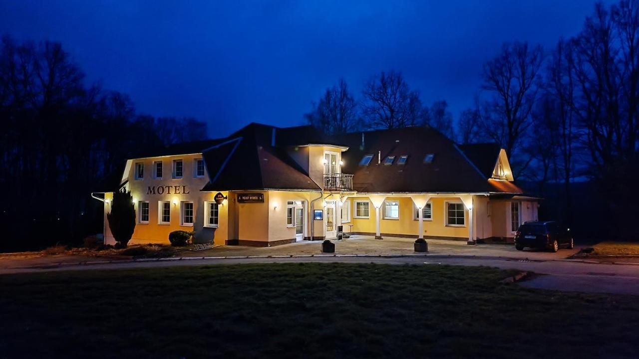 Motel Velky Rybnik Pelhřimov Εξωτερικό φωτογραφία